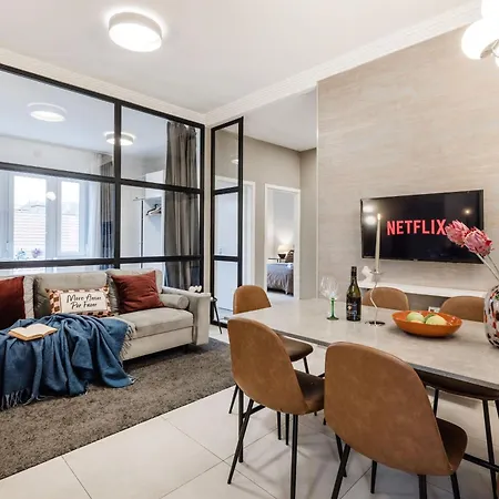 3br By New York Cafe In Iconic District Apartamento