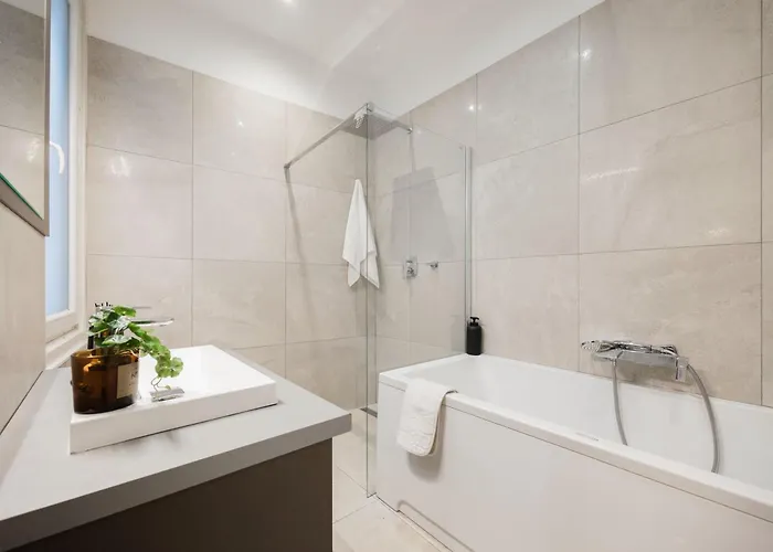 3br By New York Cafe In Iconic District Budapešť