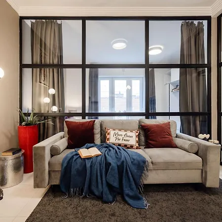3br By New York Cafe In Iconic District Διαμέρισμα *